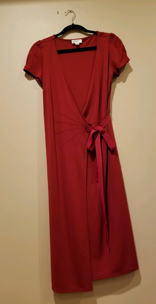 NWOT ANN TAYLOR RED WRAP DRESS!Size 8
